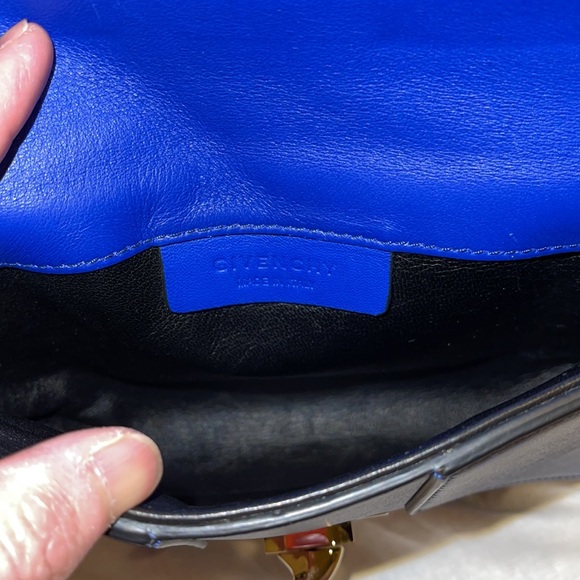 Givenchy purse. Beautiful and looks brand new. - Picture 3 of 4